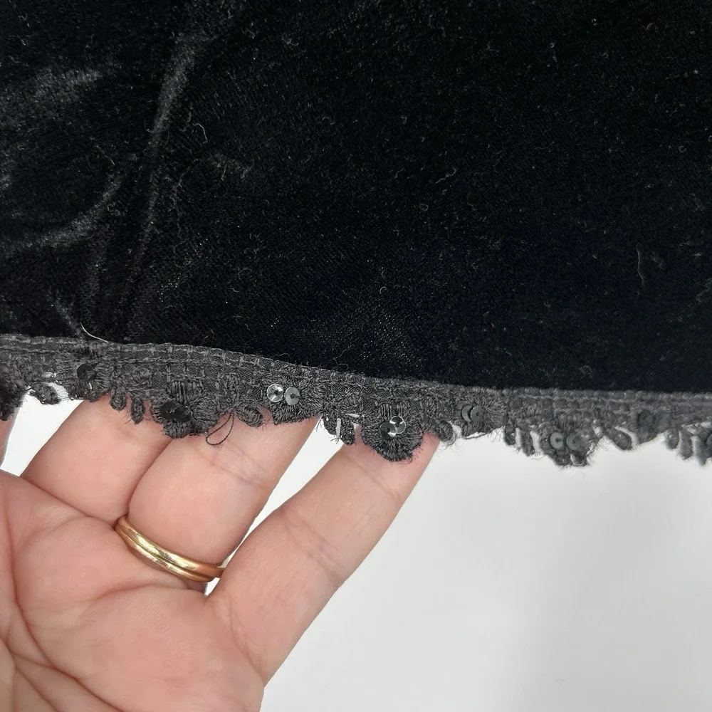 Vintage 90s Womens Black Velvet Skirt Size S Whimsigoth Witchy Vamp Romantic
